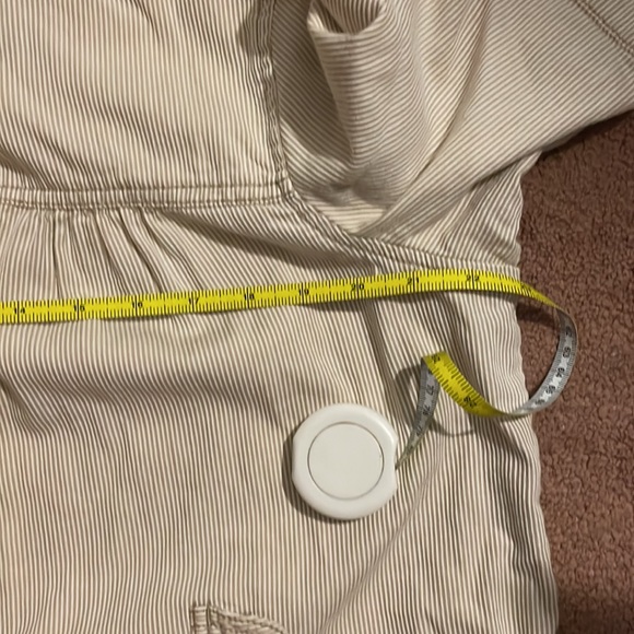 Size XL 14/16 over  unique buttons two real front small pockets jacket used - Picture 14 of 14